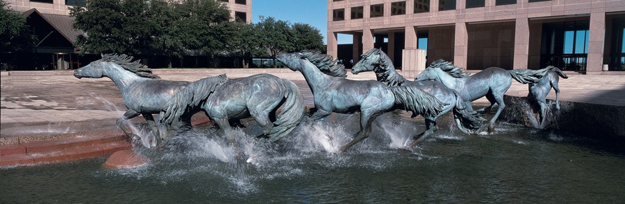 1984 The Mustangs of Williams Square are installed